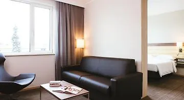 Moxy Frankfurt Eschborn Hotel